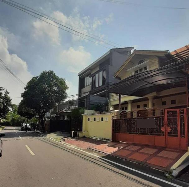 Rumah Disewakan di Pondok Indah Jakarta Selatan